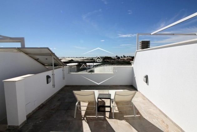 Nowy budynek - Willa - bliźniak -
Pilar de la Horadada - El Pilar de la Horadada