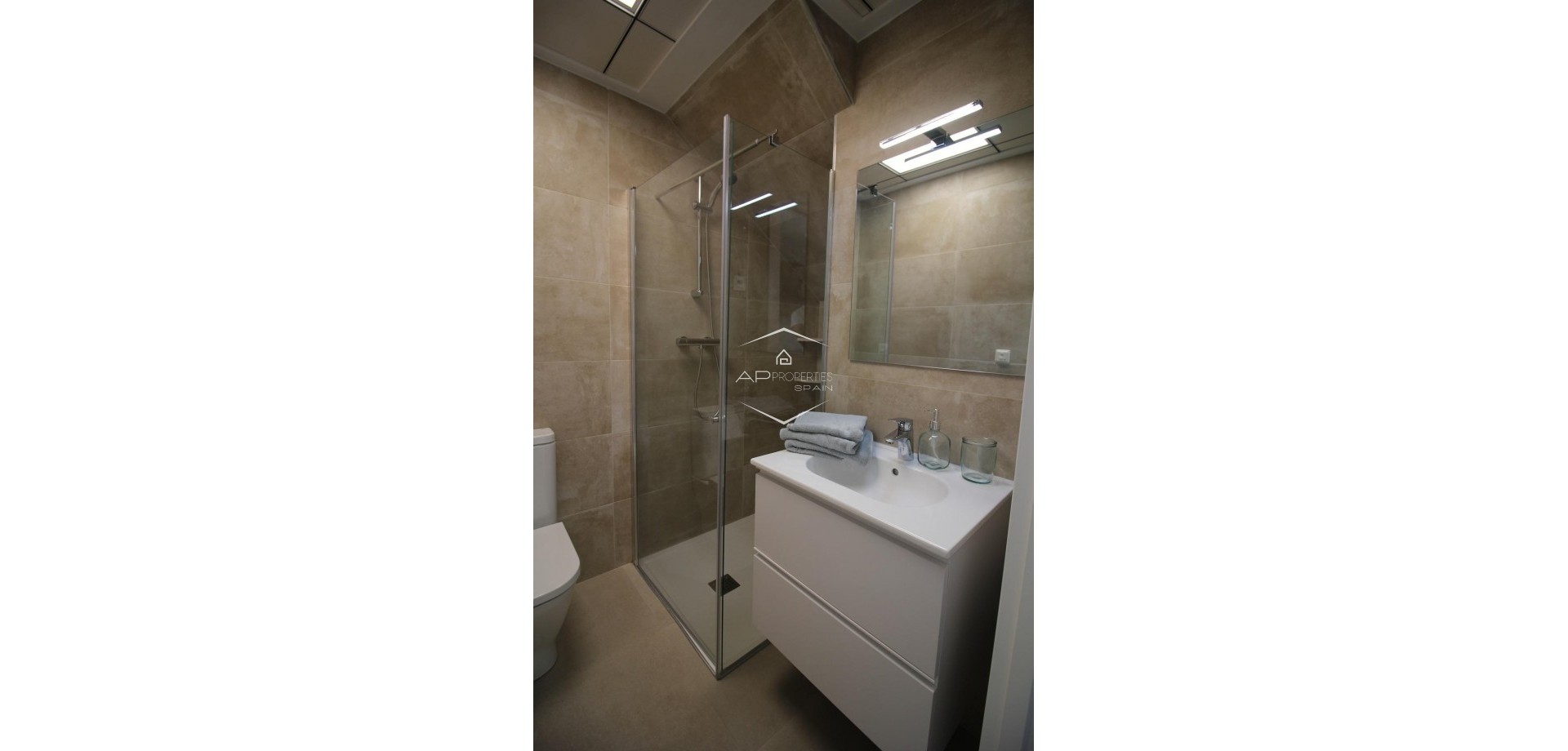 Nowy budynek - Szeregowiec -
Pilar de la Horadada - El Pilar de la Horadada