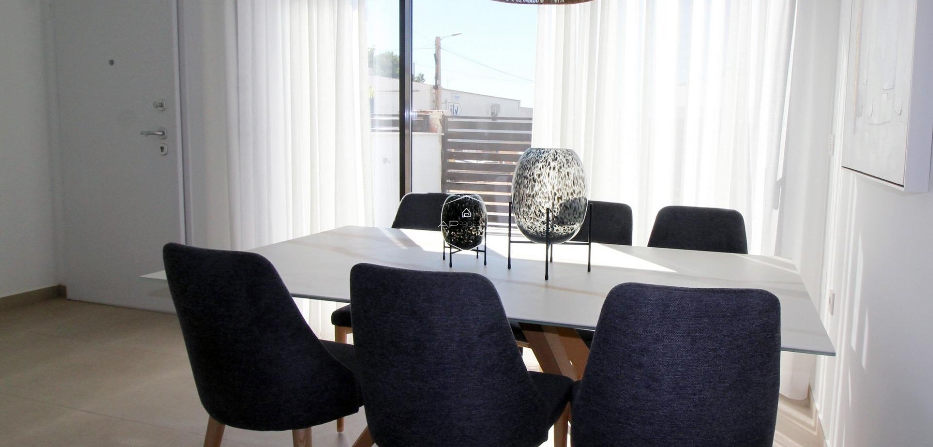 Nowy budynek - Szeregowiec -
Pilar de la Horadada - El Pilar de la Horadada