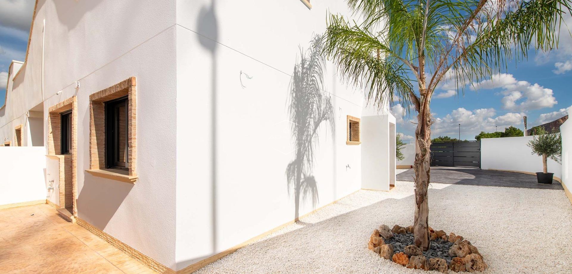 New Build - Townhouse -
Cox - San Fernando