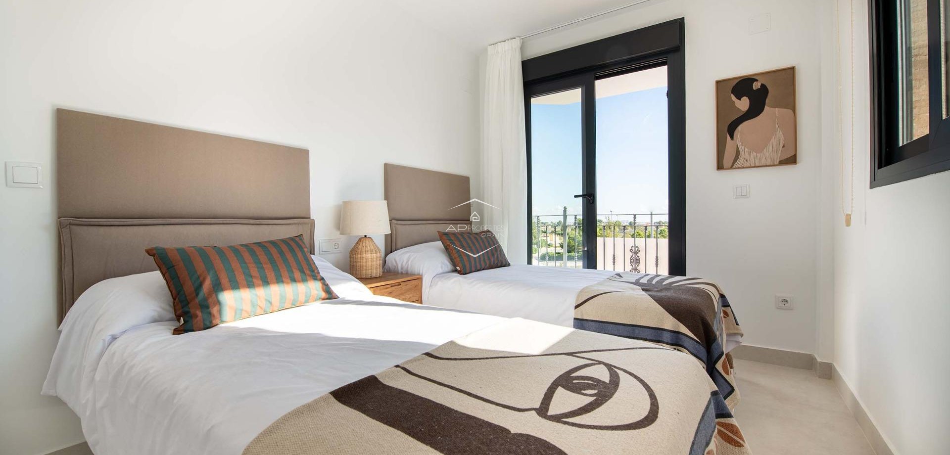 New Build - Bungalow -
Cox - San Fernando