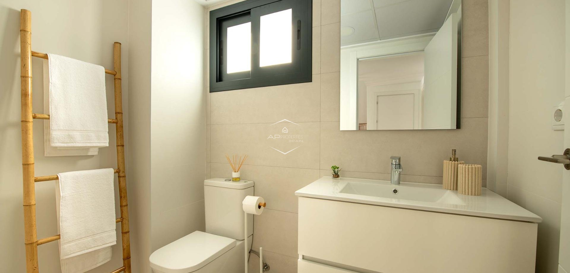 New Build - Bungalow -
Cox - San Fernando