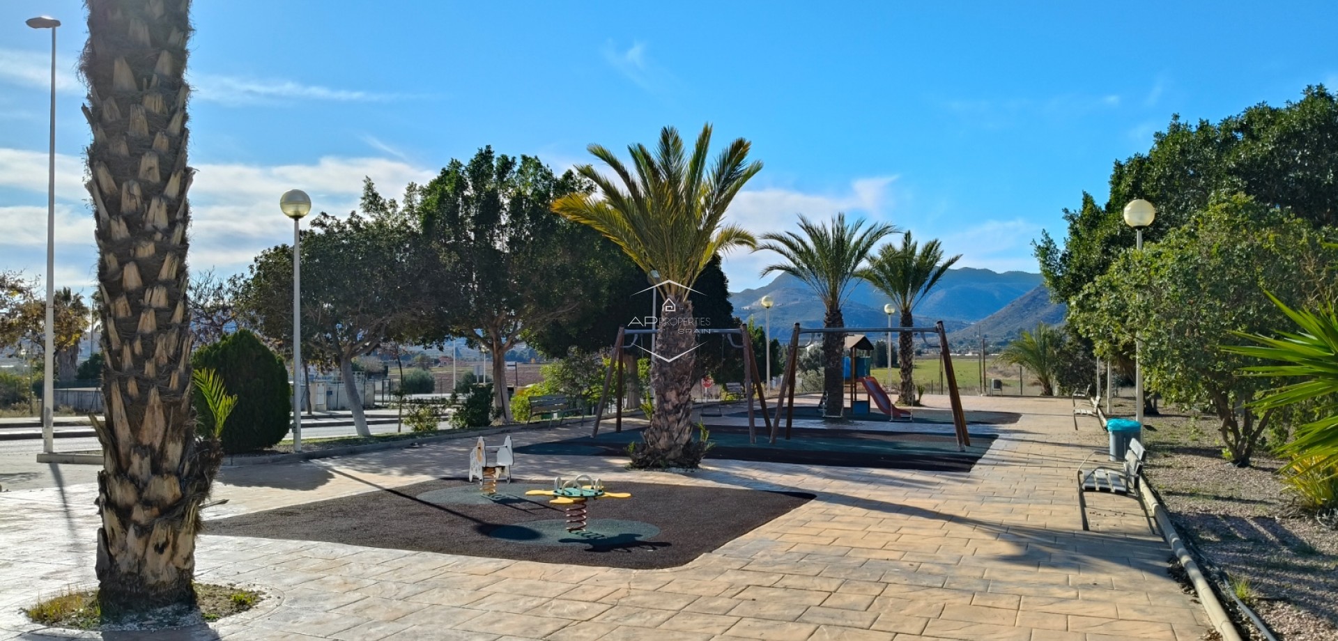 Odsprzedaż - Willa - Dom wolnostojący -
Aspe