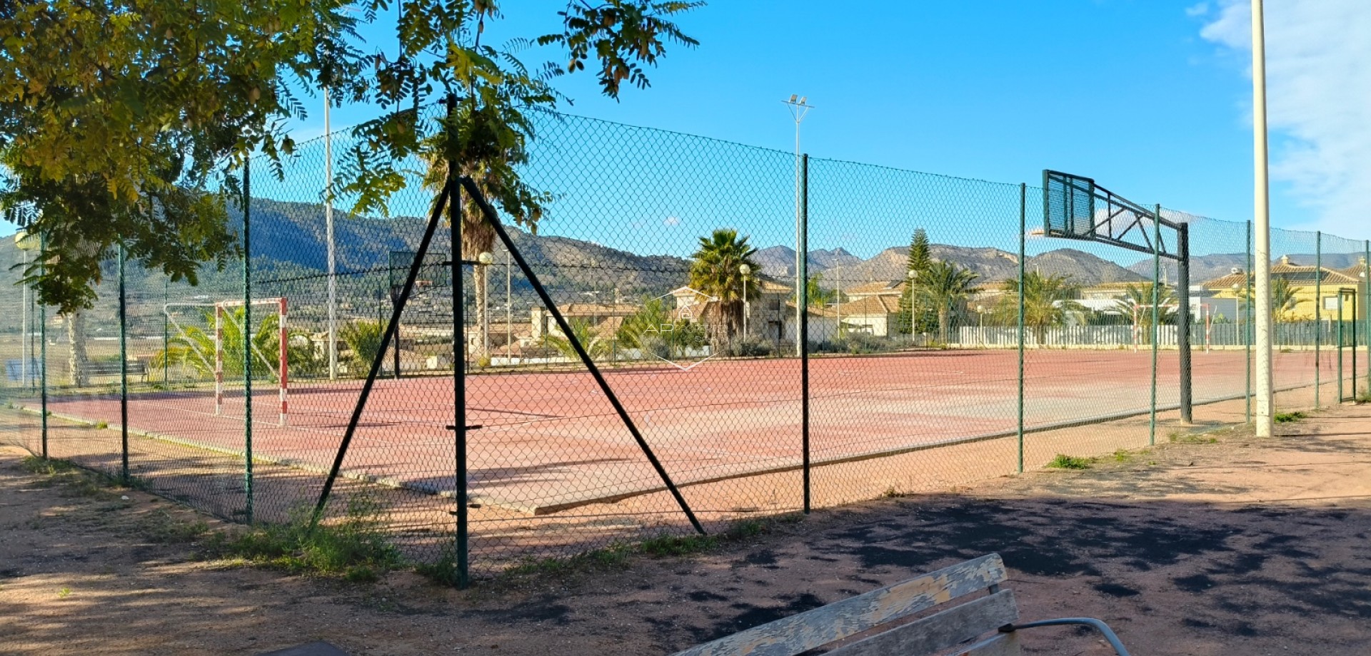 Odsprzedaż - Willa - Dom wolnostojący -
Aspe