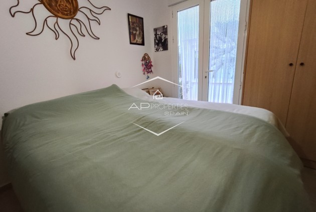 Odsprzedaż - Willa - Dom wolnostojący -
Aspe