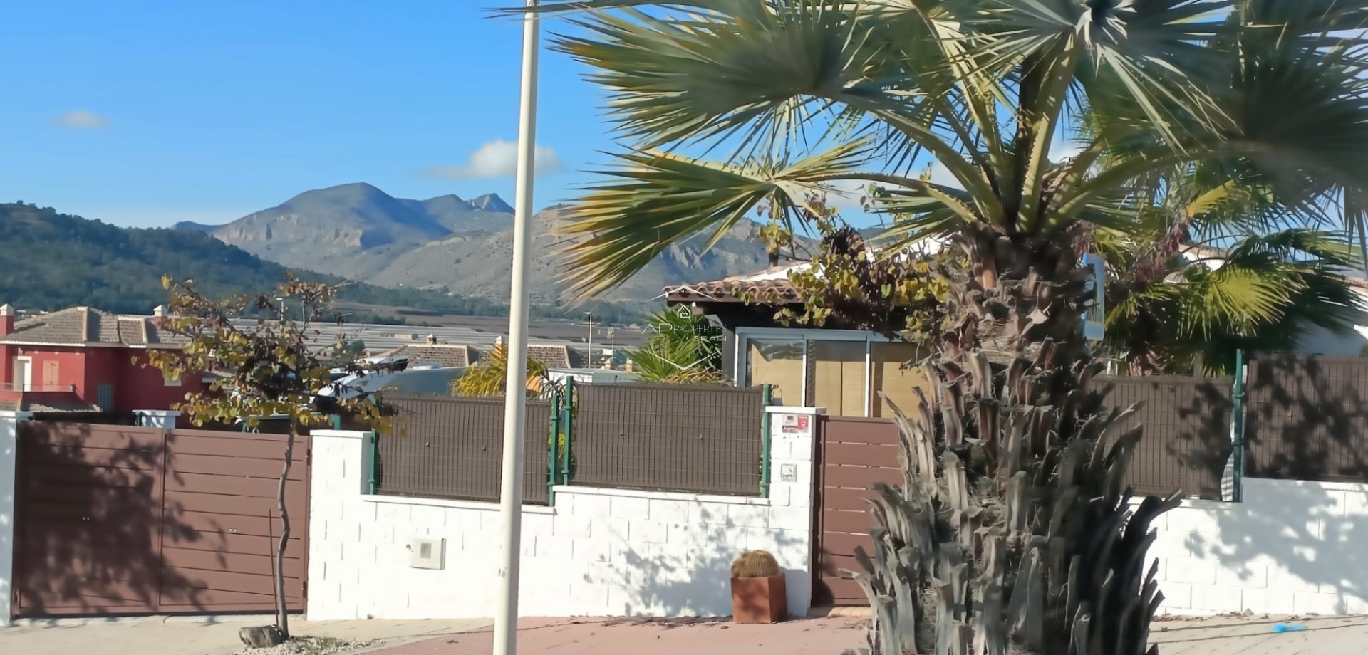 Odsprzedaż - Willa - Dom wolnostojący -
Aspe