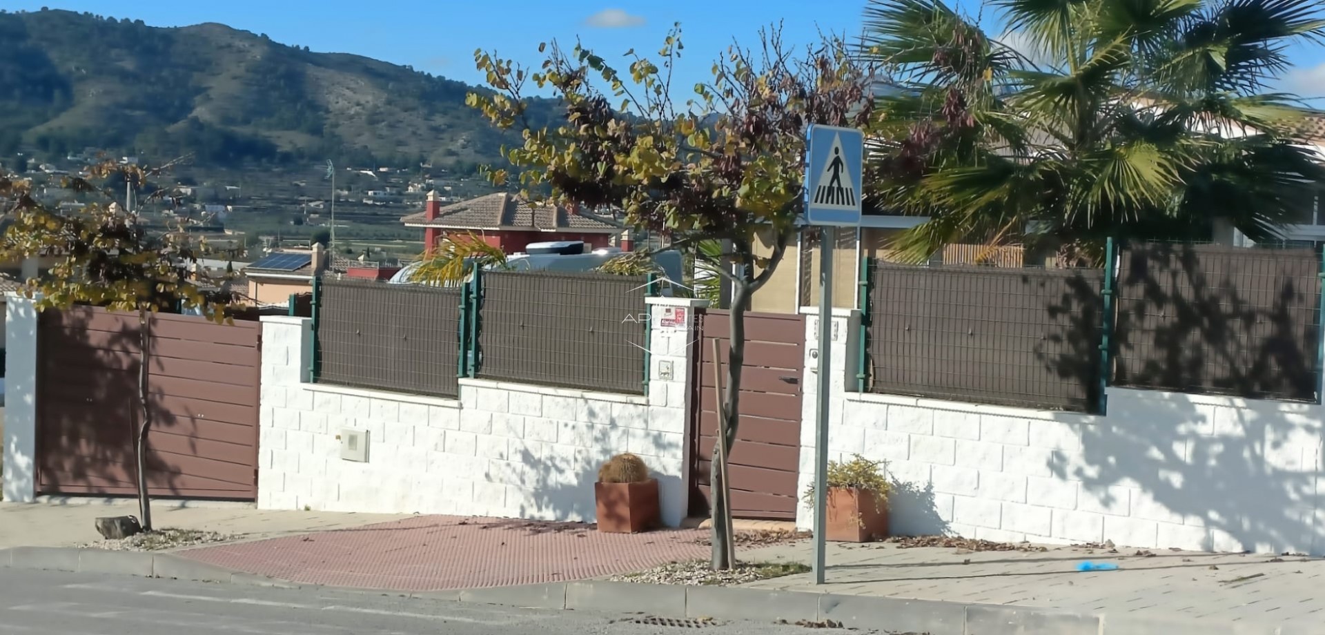 Odsprzedaż - Willa - Dom wolnostojący -
Aspe