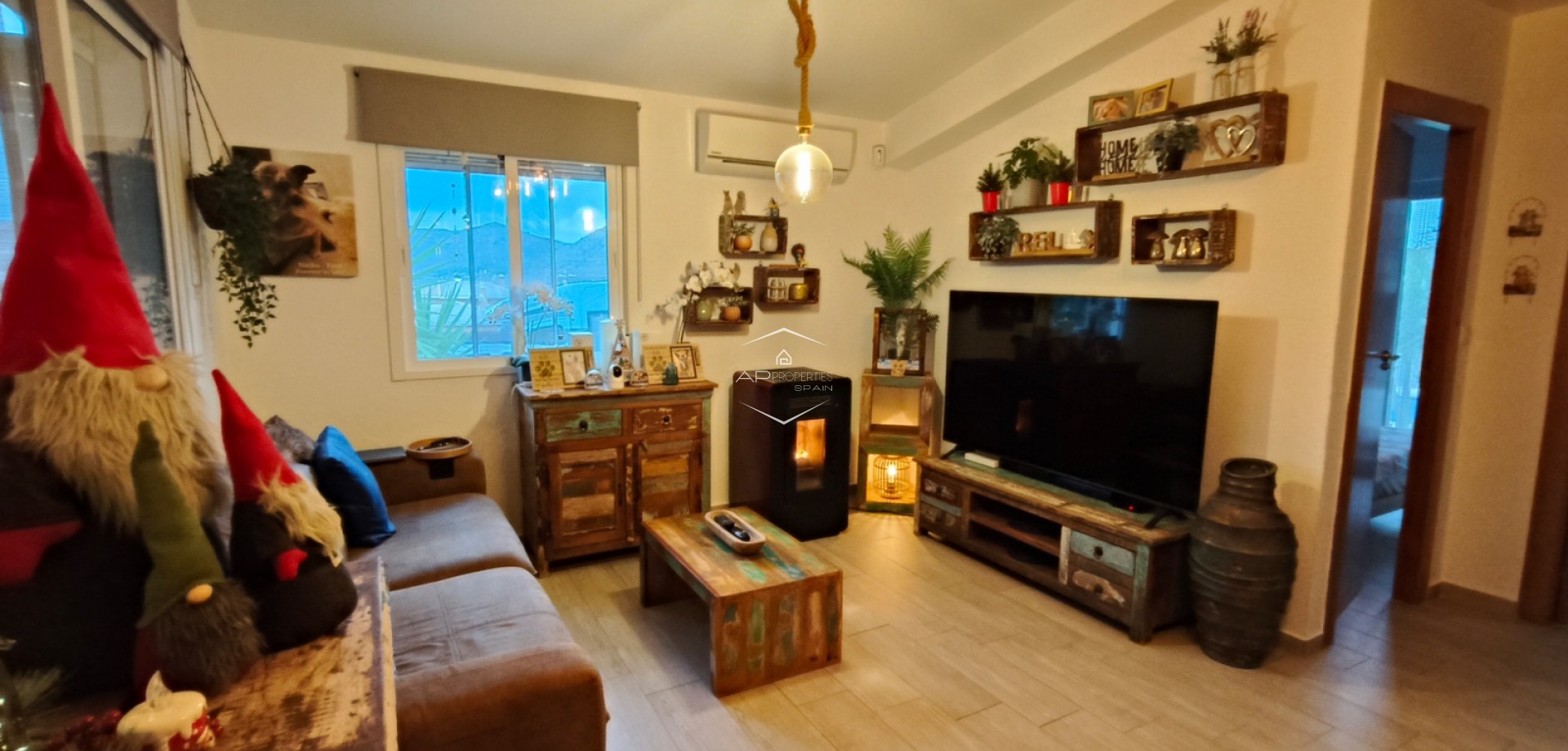 Odsprzedaż - Willa - Dom wolnostojący -
Aspe