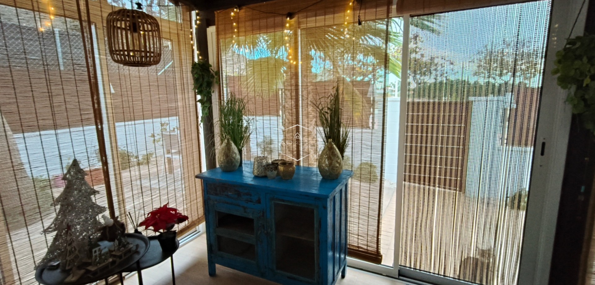 Odsprzedaż - Willa - Dom wolnostojący -
Aspe