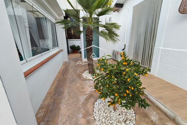 Odsprzedaż - Willa - Dom wolnostojący -
Aspe