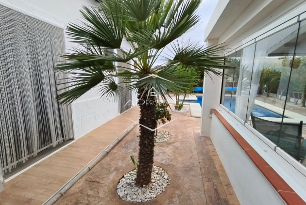 Odsprzedaż - Willa - Dom wolnostojący -
Aspe