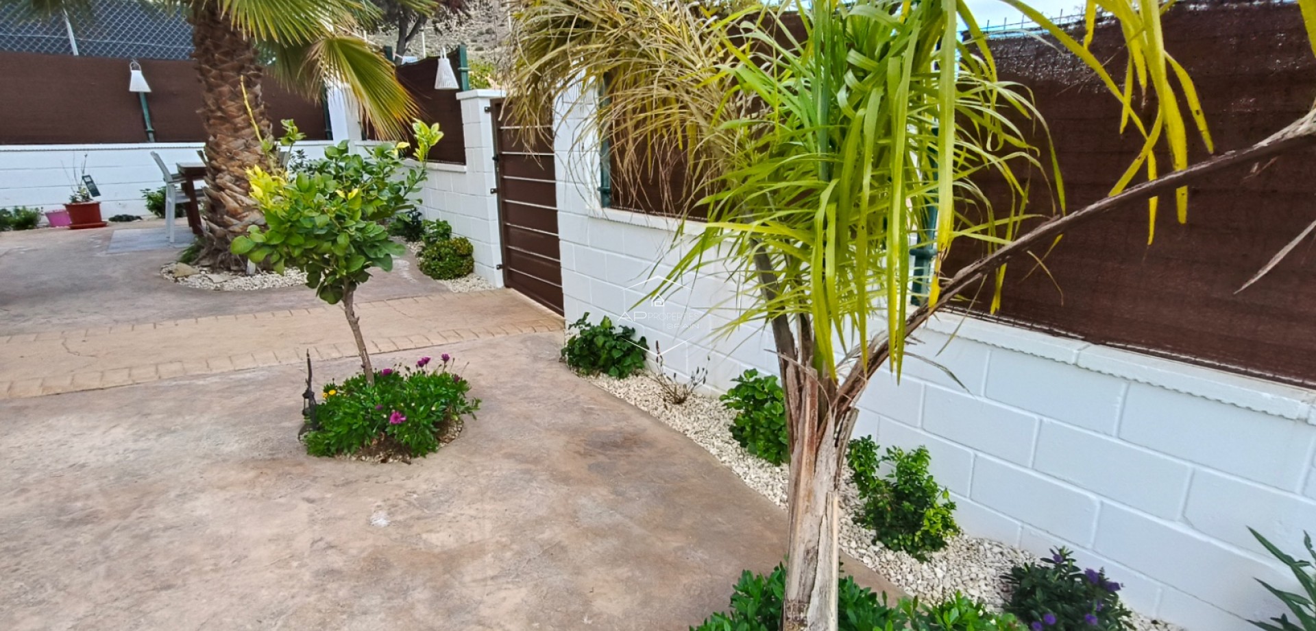 Odsprzedaż - Willa - Dom wolnostojący -
Aspe