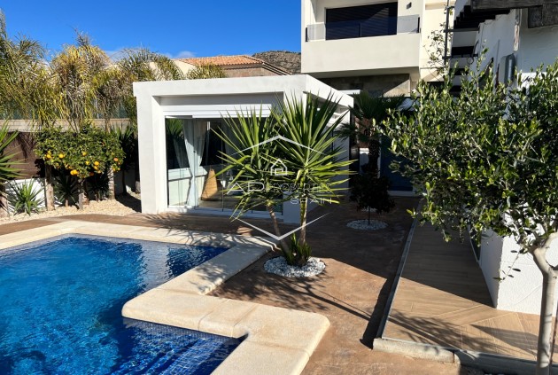 Odsprzedaż - Willa - Dom wolnostojący -
Aspe